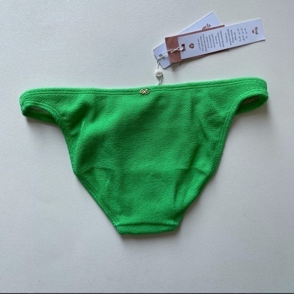 PILYQ KIWI REEF RING SIDE & HIGH CUT BIKINI SET - Picture 10 of 15